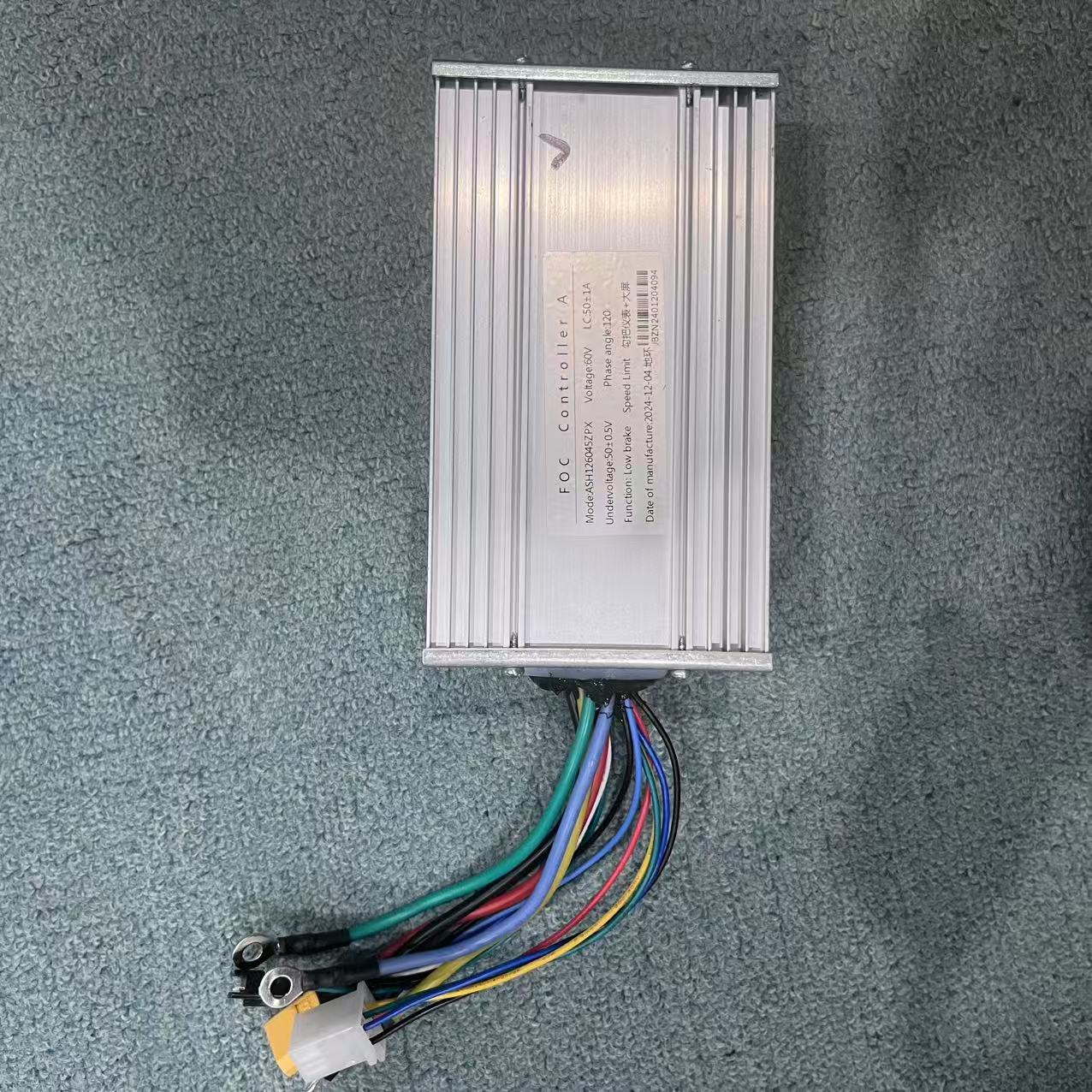 JB 60 فولت 72 فولت 50A سكوتر ت - مراجعة 72V 45A Dual Controller وسعره